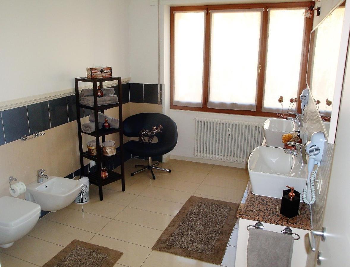 Lucini Ai Portici Appartement Tirano Buitenkant foto