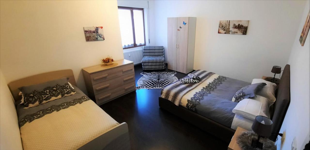 Lucini Ai Portici Appartement Tirano Buitenkant foto