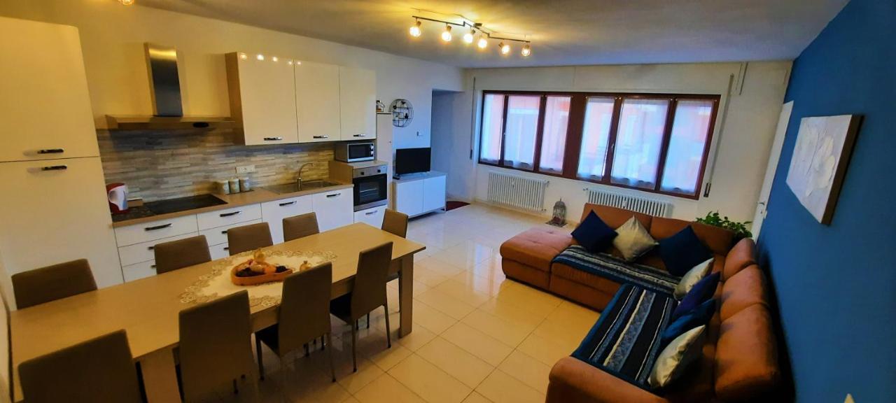 Lucini Ai Portici Appartement Tirano Buitenkant foto